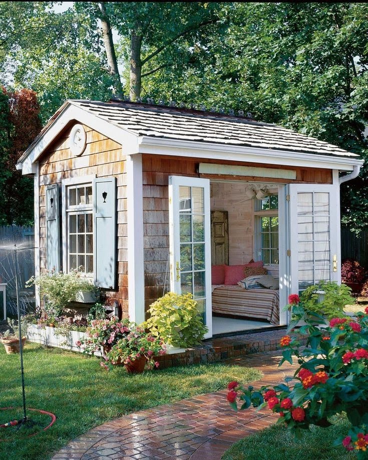 Gorgeous simple she shed idea